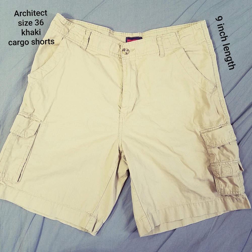 Cargo shorts size 36 khaki shorts 9 inch long Architect